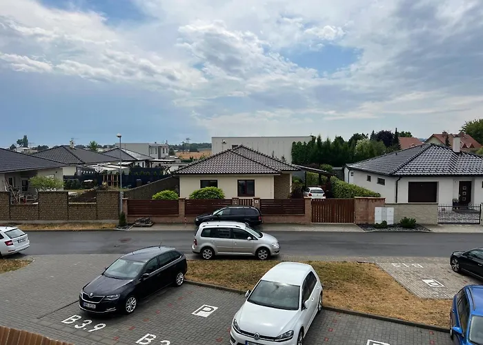 Beautiful 2 Bedroom Apartment